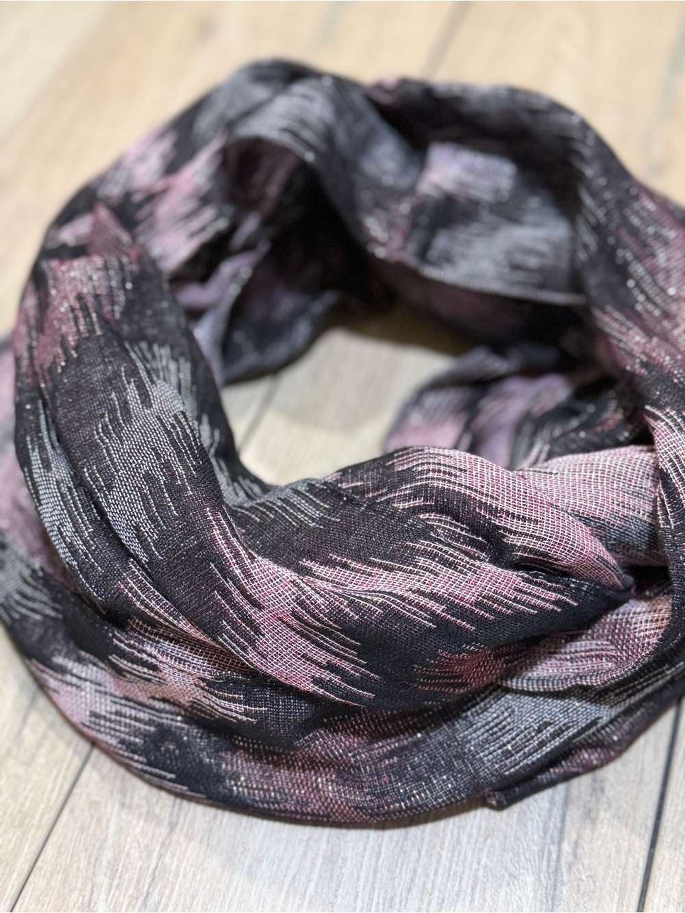 APT. 9 Metallic Chevron Infinity Scarf Wrap Pink Black Gray Shimmer - Picture 11 of 15